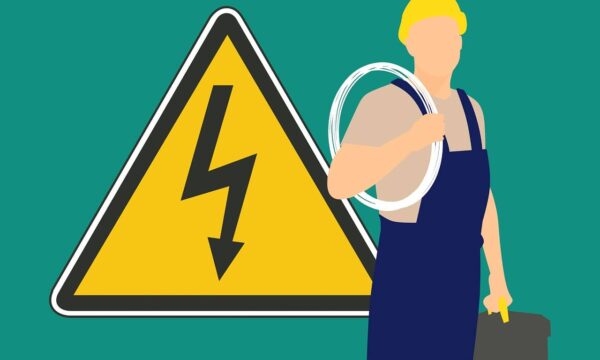 illustrasjon av elektriker med varmekabel og fareskilt